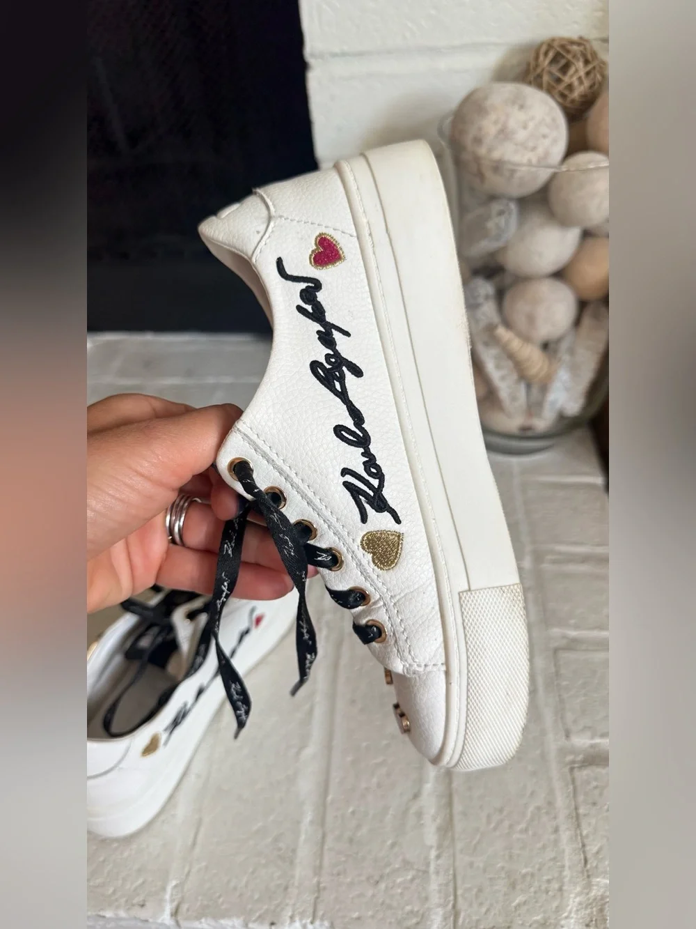 Karl Lagerfeld Paris Cate Pins Leather Sneakers White Charms US 5.5 EU 35.5